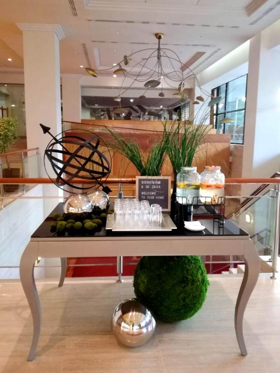Oca Puerta Del Camino Hotel A Torre Branca Zewnętrze zdjęcie